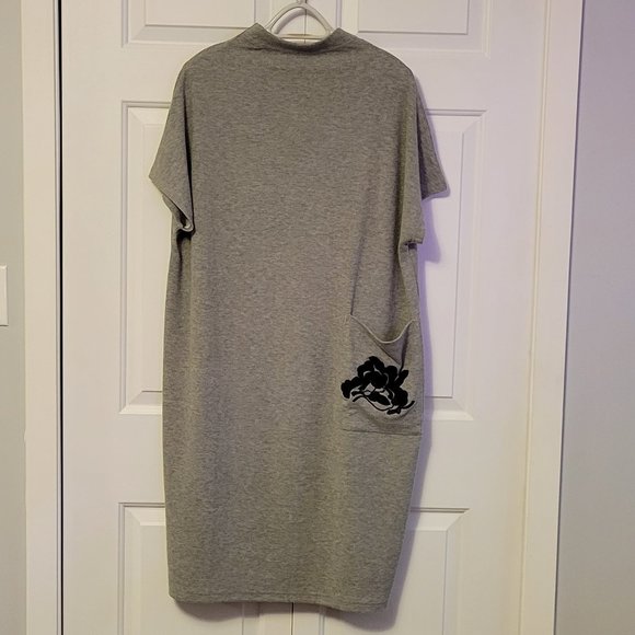 LIKE NEW Mock Neck Short Sleeve Dress with Front Pocket - Picture 1 of 4